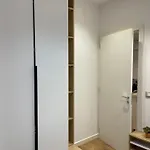 Lakeside Comfort - Self Check-in Apartment *