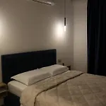 Lakeside Comfort - Self Check-in Apartment Tirana