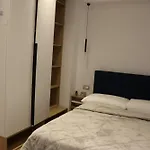 Lakeside Comfort - Self Check-in Apartment *