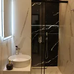 Apartment Lakeside Comfort - Self Check-in Tirana